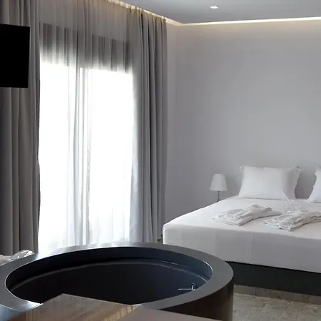 Rose N Stone, Queen, Luxury * Tinos