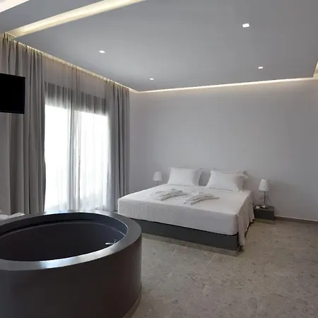 Rose N Stone, Queen, Luxury