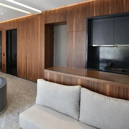 Rose N Stone, Queen, Luxury Apartamento Tínos