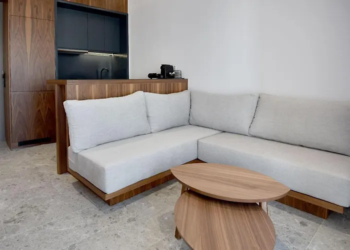 Rose N Stone, Queen, Luxury Apartamento